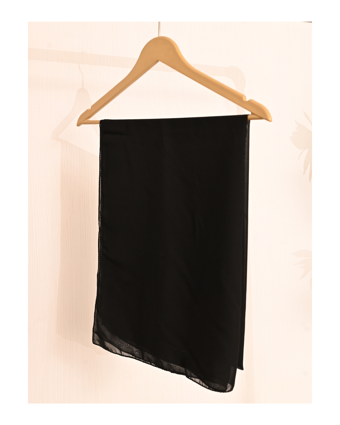 Nura Black & White  – Premium Emirati Abaya