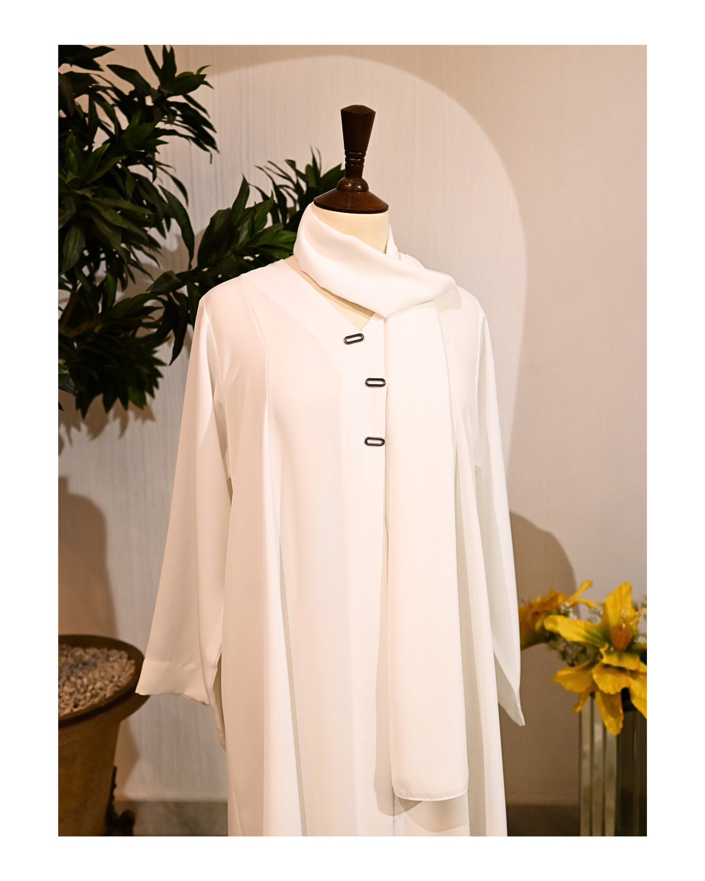 White – Premium Emirati Abaya