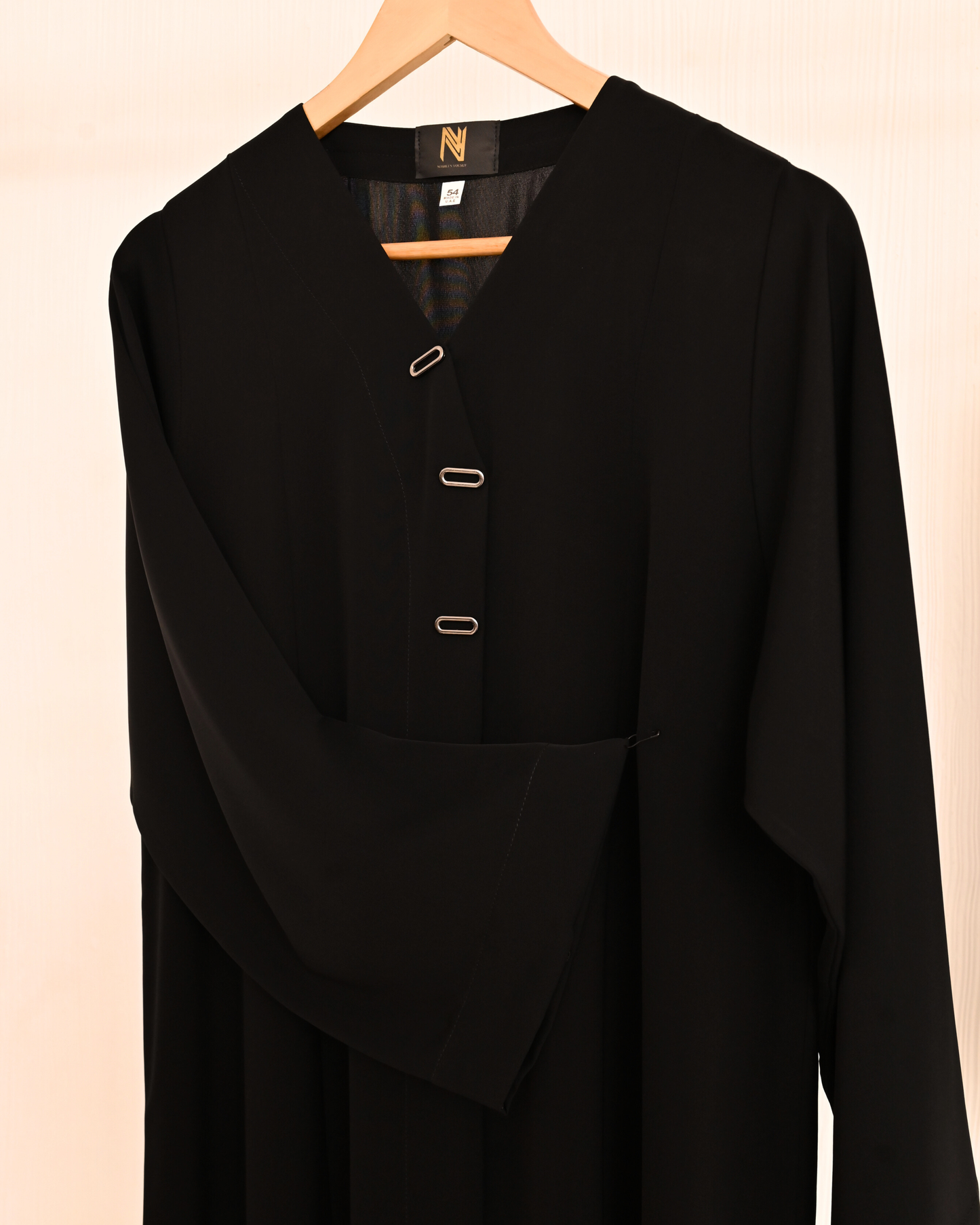 Black – Premium Emirati Abaya