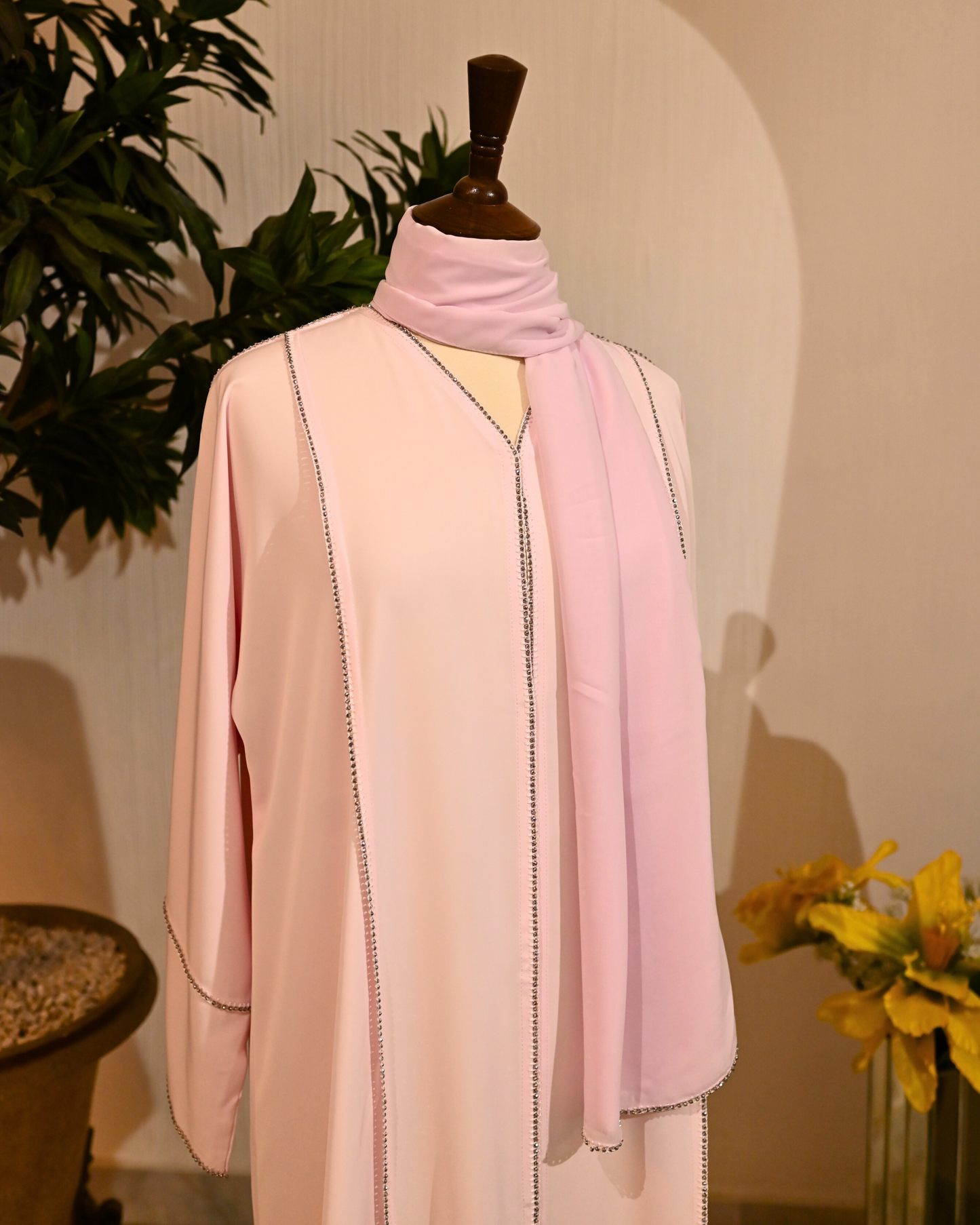 Dusty Pink Premium Emirati Minimal Abaya