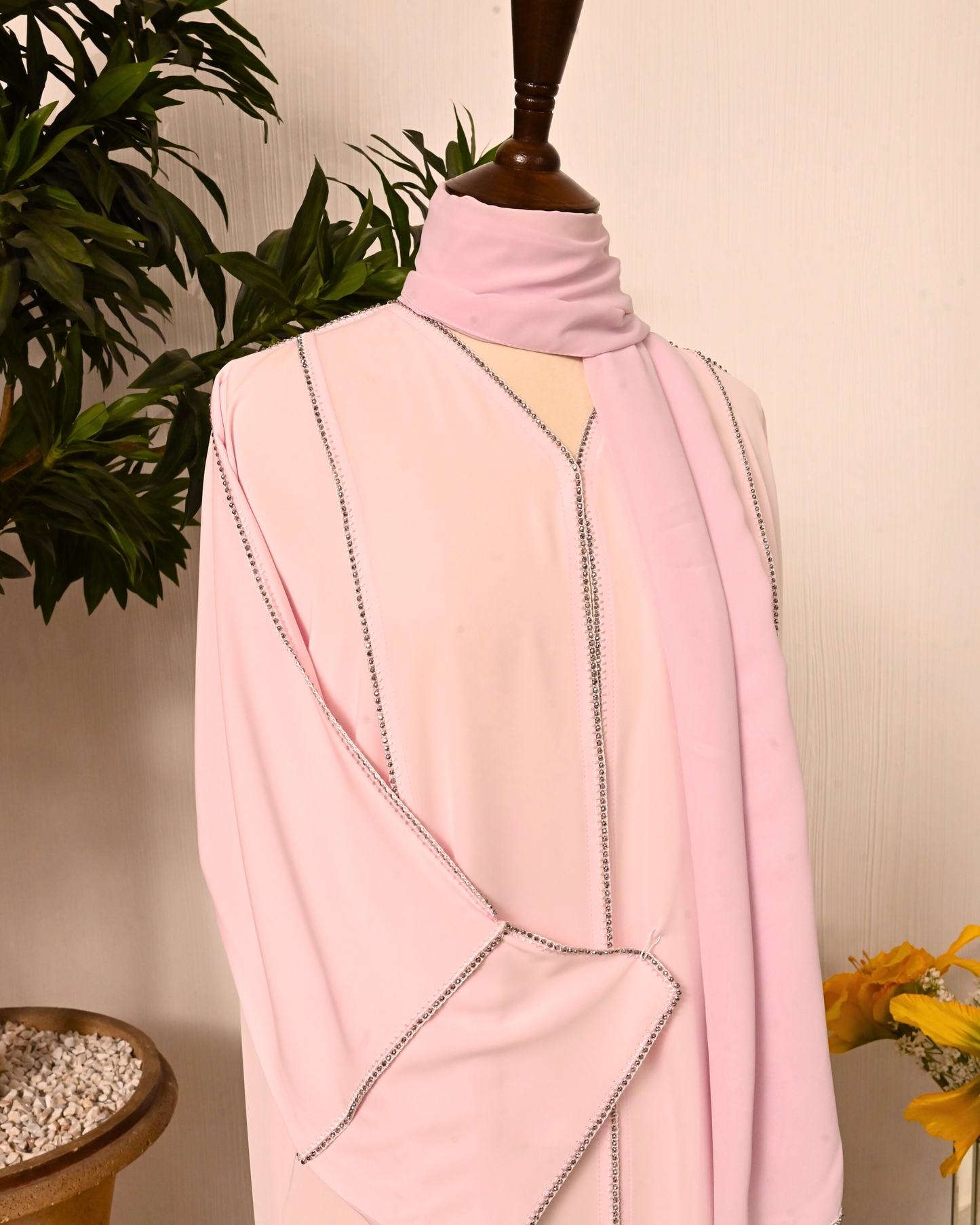 Dusty Pink Premium Emirati Minimal Abaya