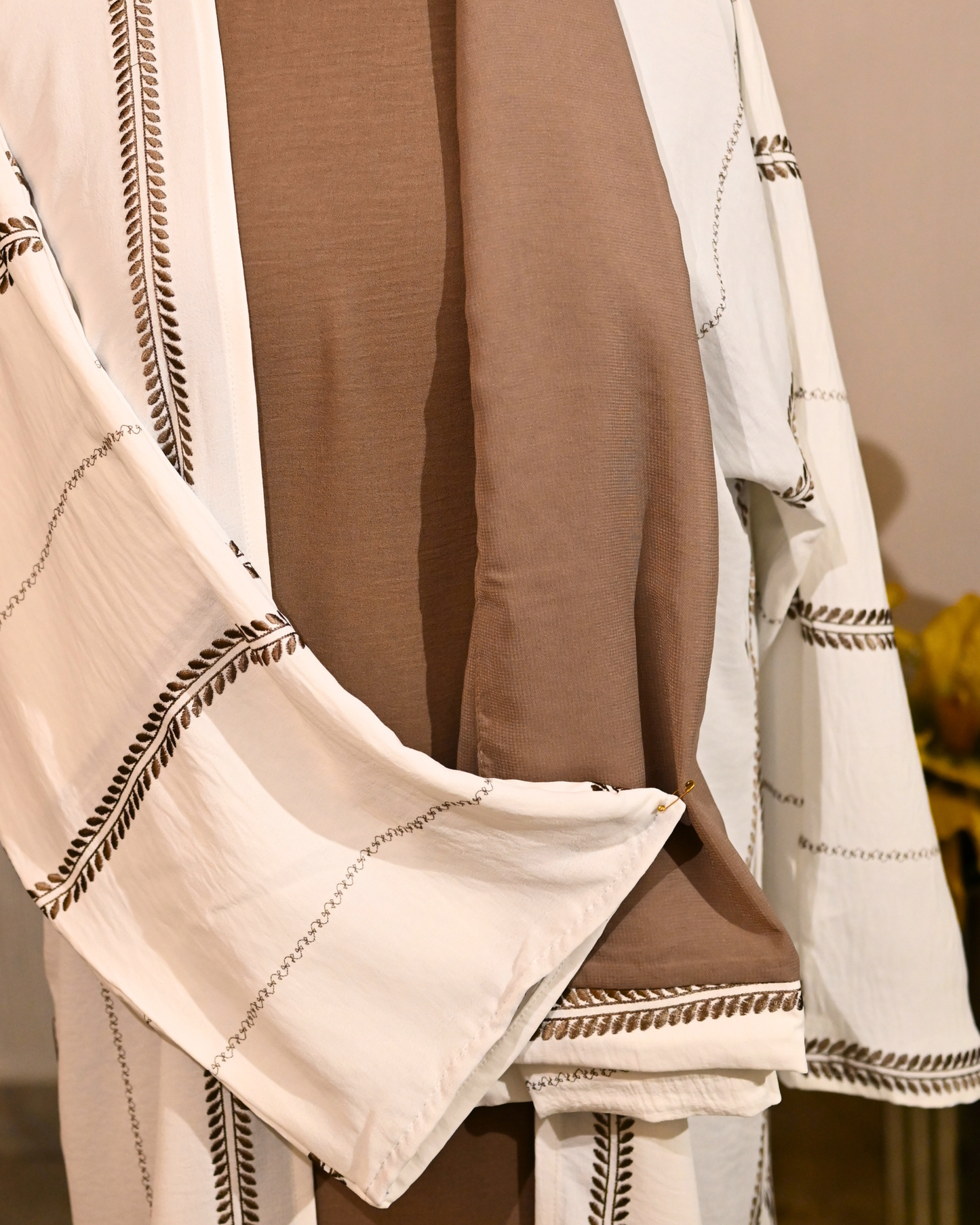White & Mocha Premium Emirati Abaya