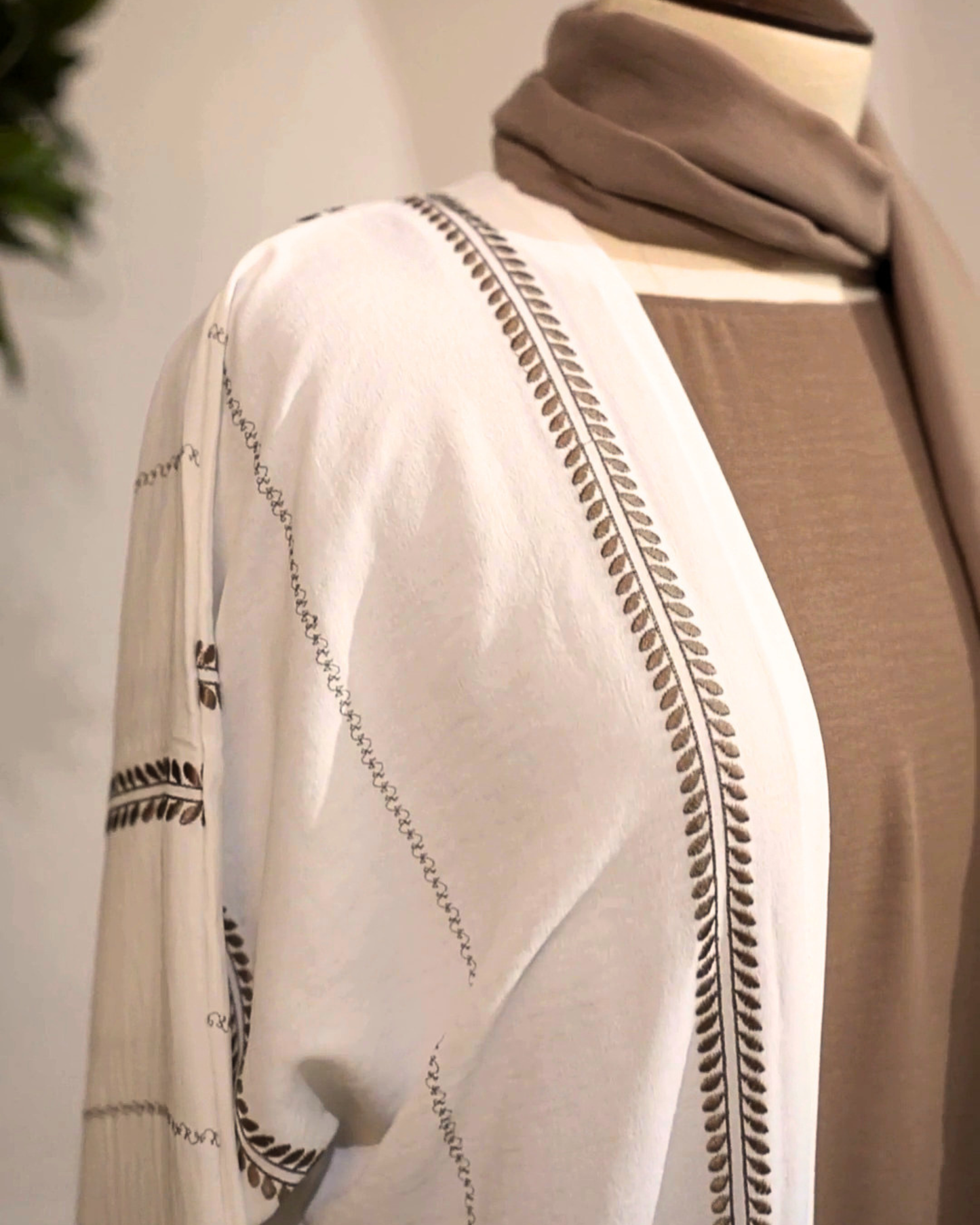 White & Mocha Premium Emirati Abaya