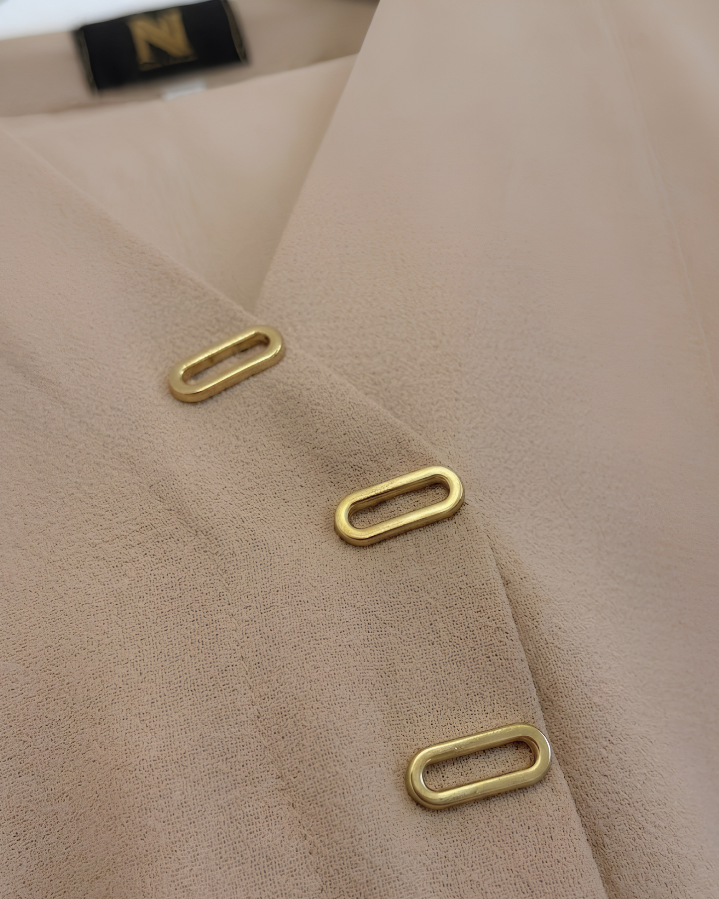 Beige – Premium Emirati Abaya