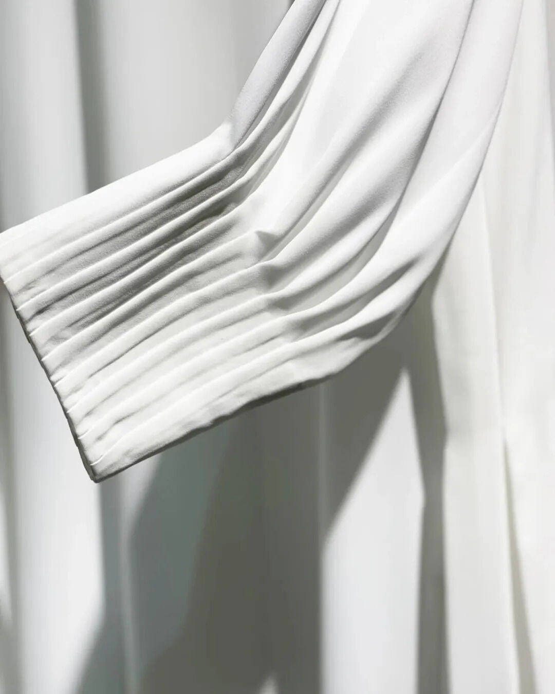 Zen Haze White Premium Abaya